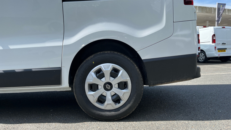 Renault Trafic Swb Diesel SL30 Blue dCi 130 Advance [Safety] Van